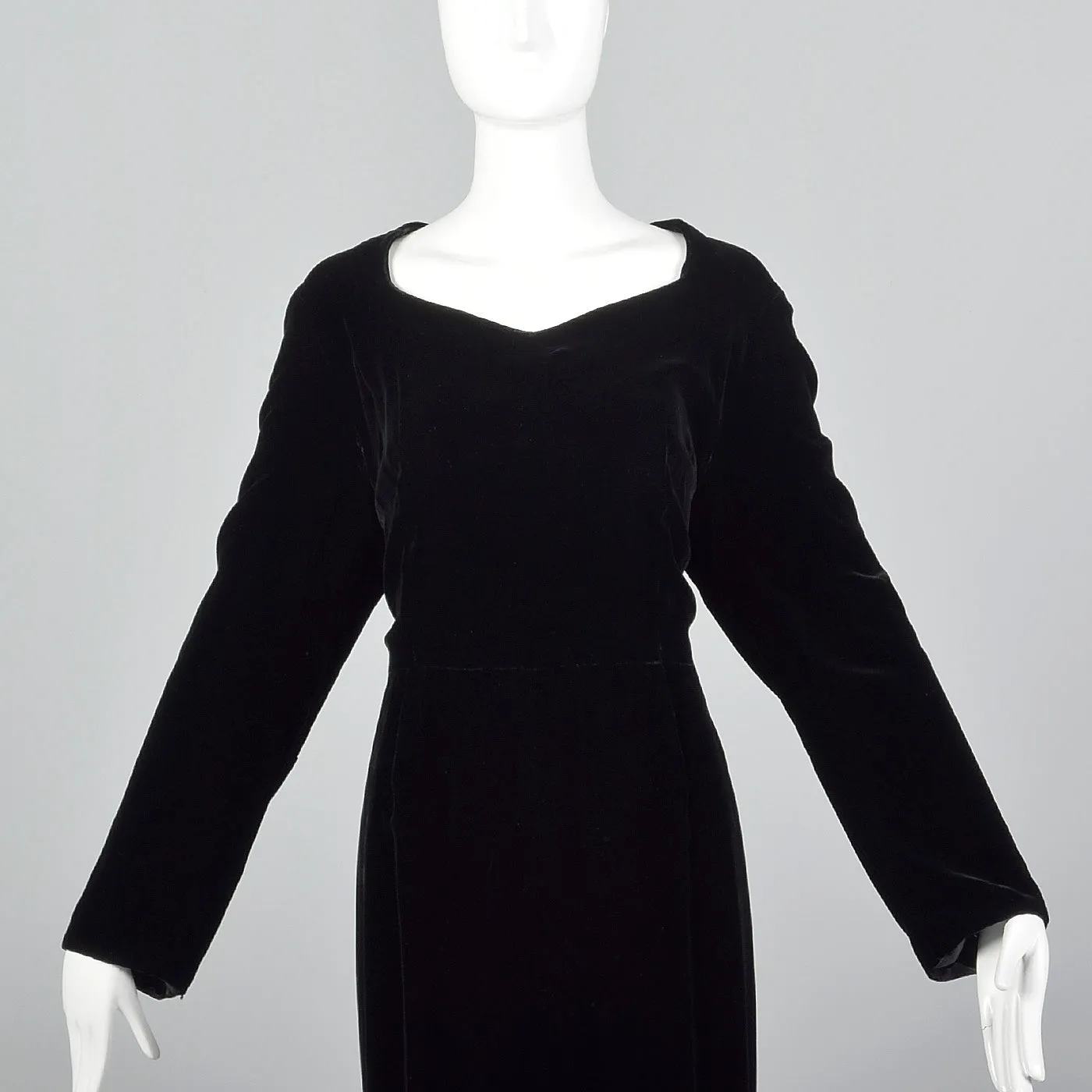 1950s Black Velvet Dress with Sweetheart Neckline