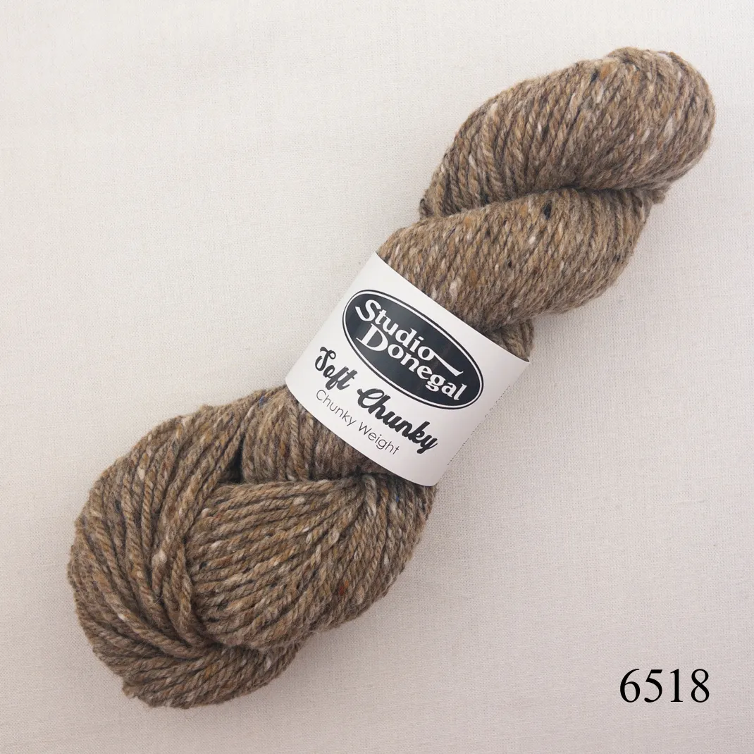 L'Enveloppe (Soft Donegal Chunky version) Knitting Kit | Studio Donegal Soft Donegal Chunky