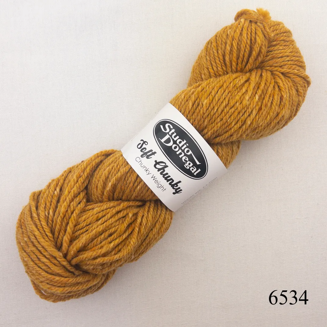 L'Enveloppe (Soft Donegal Chunky version) Knitting Kit | Studio Donegal Soft Donegal Chunky