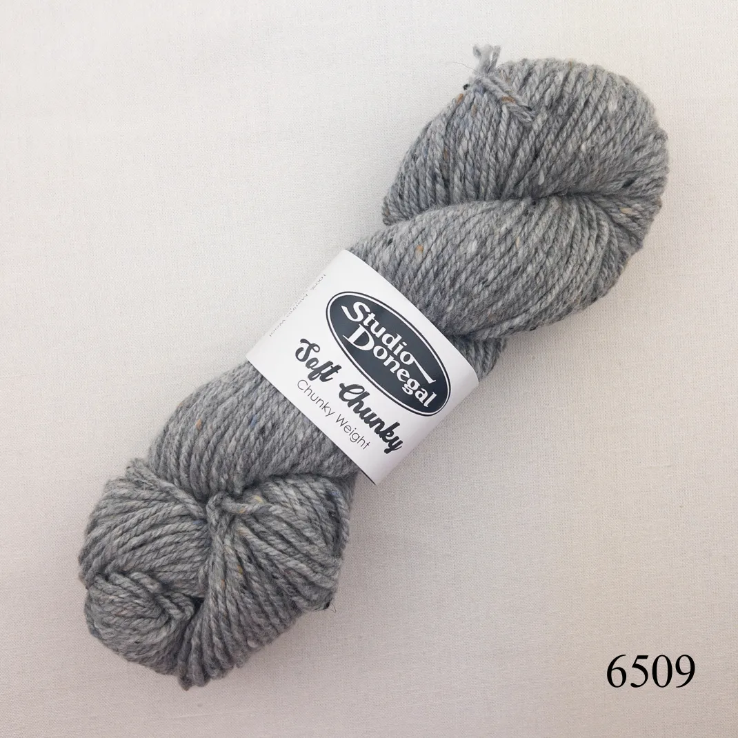 L'Enveloppe (Soft Donegal Chunky version) Knitting Kit | Studio Donegal Soft Donegal Chunky