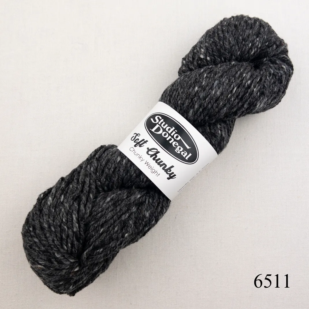 L'Enveloppe (Soft Donegal Chunky version) Knitting Kit | Studio Donegal Soft Donegal Chunky