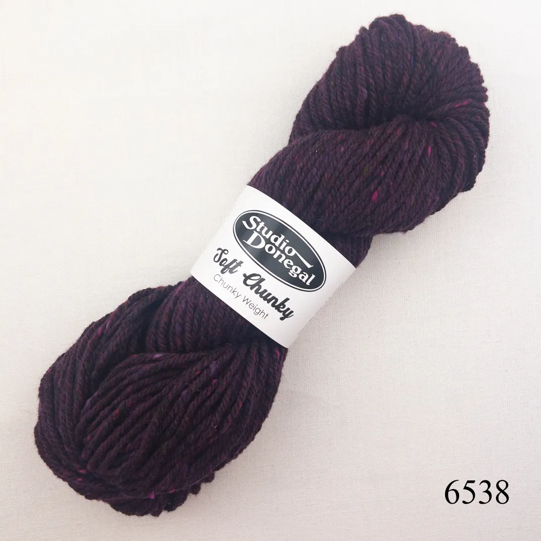 L'Enveloppe (Soft Donegal Chunky version) Knitting Kit | Studio Donegal Soft Donegal Chunky