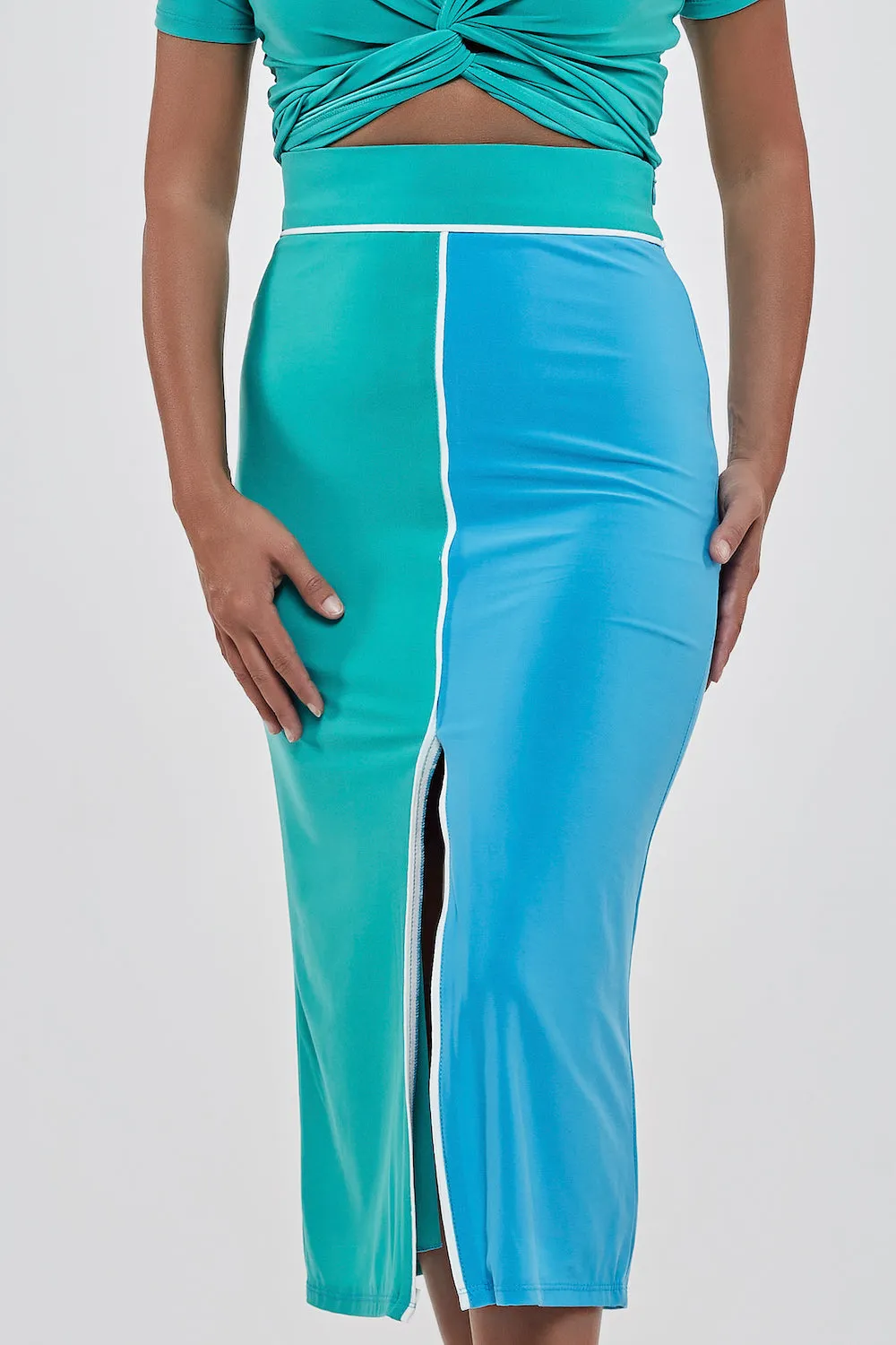 No.1  Touchline Tango Double Slit Frontline Skirt / DIVIDED Series