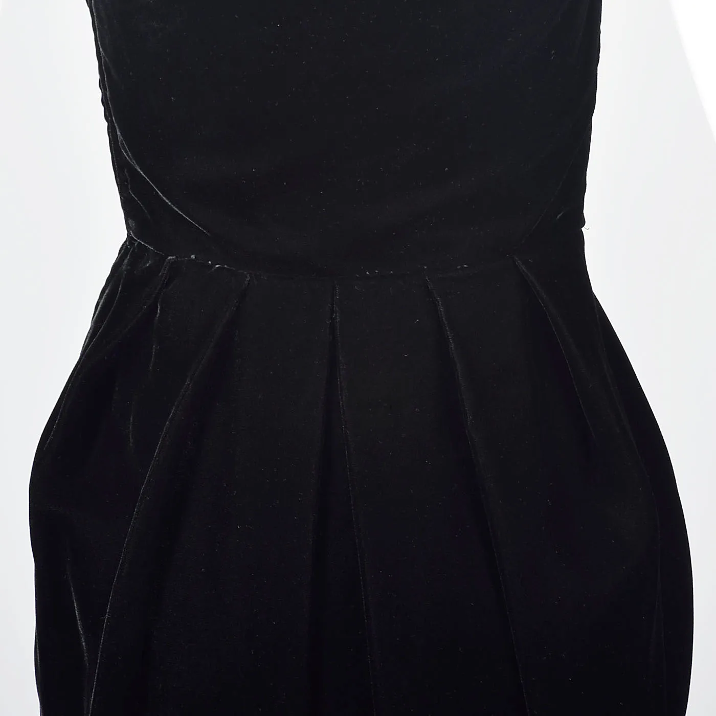Timeless Lanvin Black Velvet Strapless Dress with Ivory Petal Bust