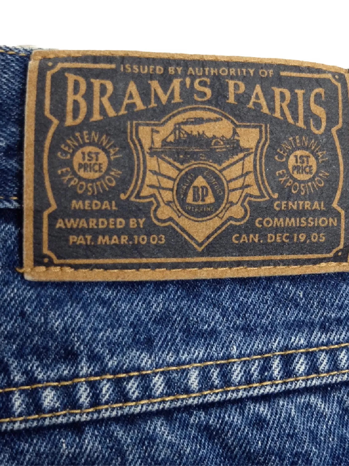 Vintage 80s Bohemian High Waisted Utility Medium Wash Blue Denim Straight Leg Jeans | 32 Inch Waist
